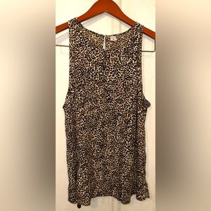 Old Navy women's blouse leopard large